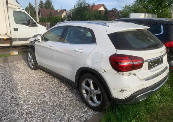 samochody osobowe Mercedes-Benz GLA cena 58900 przebieg: 55000, rok produkcji 2018 z Lębork